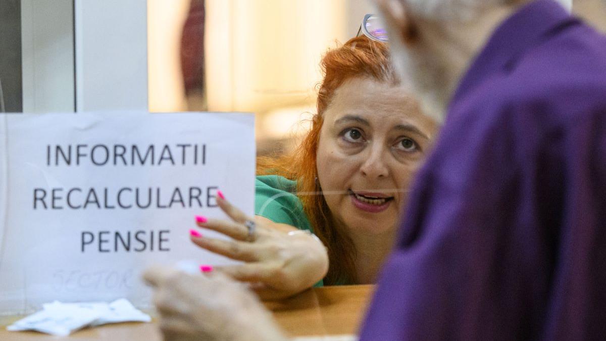 Pensiile rămân blocate până în 2027: ce sumă a pierdut fiecare pensionar din România