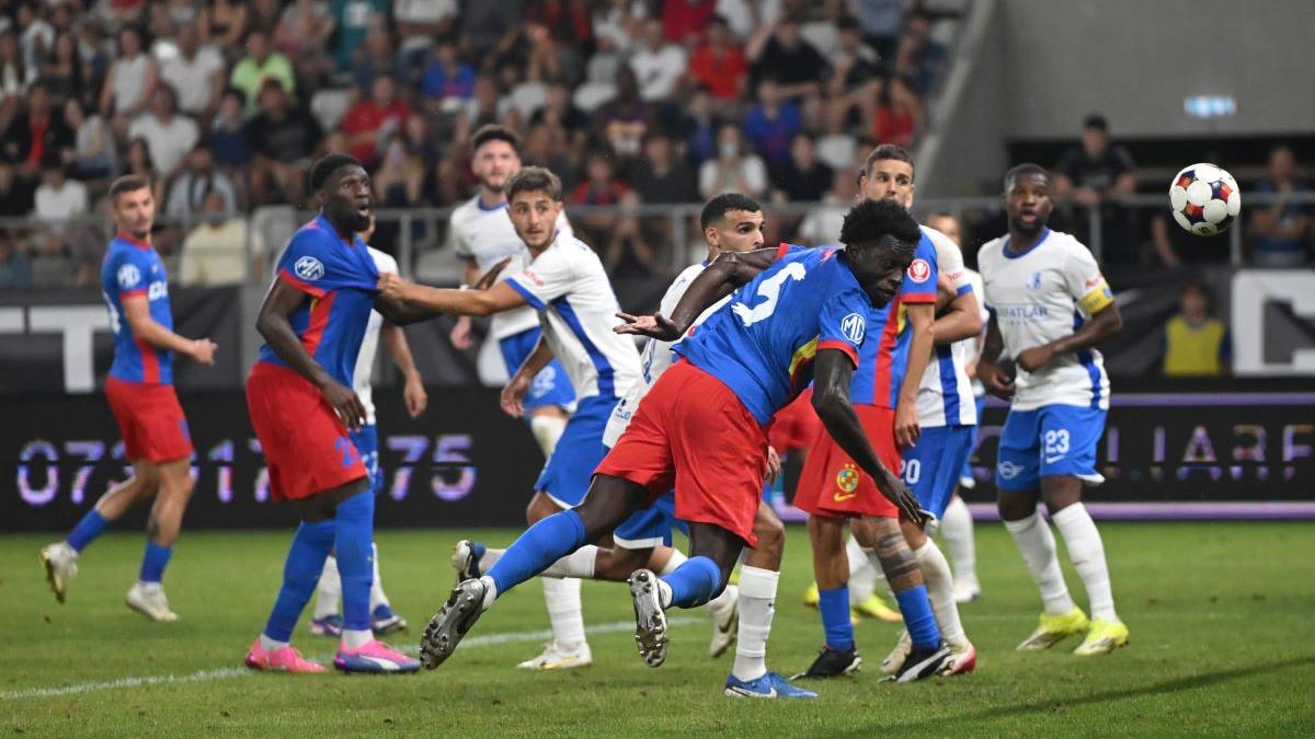 FCSB revine spectaculos de la 0-2 și salvează un punct cu Farul. Echipa din Berceni ratează victoria, dar urcă pe primul loc în Superligă