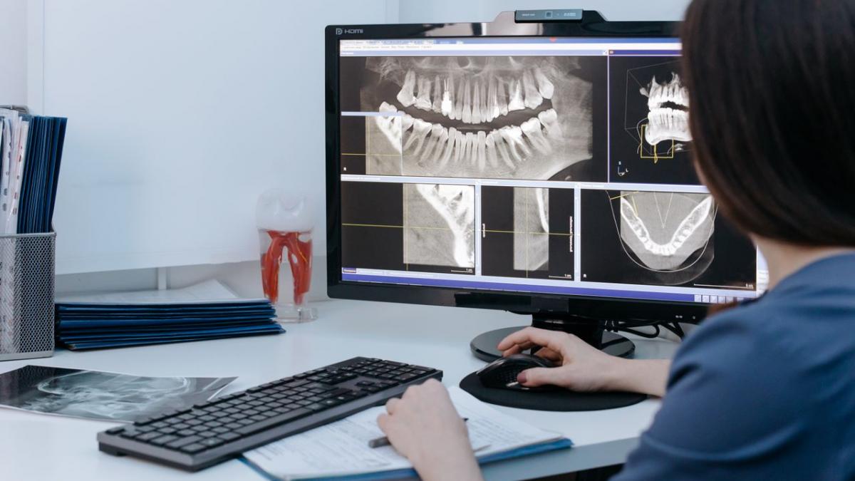 „Radiologia riscă să intre în blocaj”. Revolta a sute de medici împotriva noilor reguli CNAS: termenul de 3 zile pentru rezultate și tarifele mici pot lăsa pacienții fără investigații