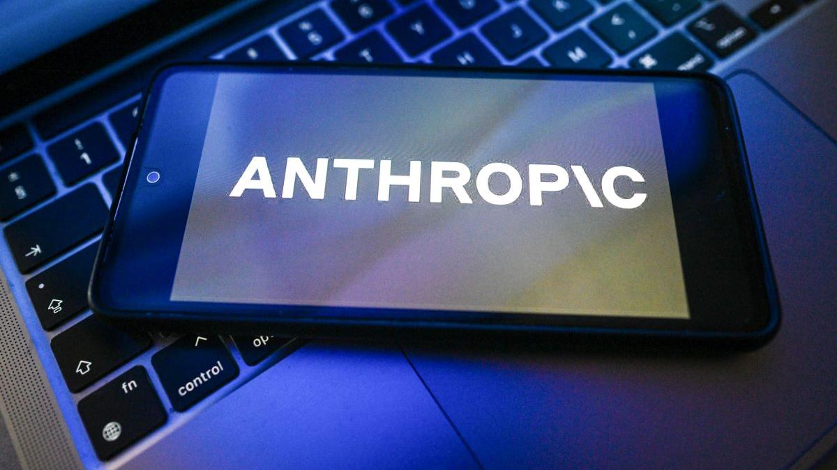 Cum a distrus Anthropic în secret milioane de cărți pentru a-și antrena inteligența artificială