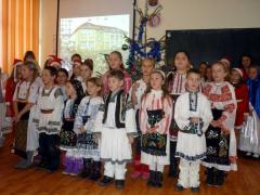 “Interferenţe culturale în spaţiul româno-american”. Moş Crăciun, americanii şi Corpul Păcii la Topliţa 