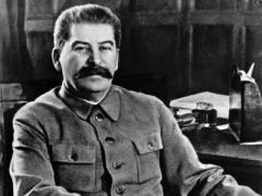 De ce au plâns oamenii simpli, stând la cozi interminabile,  pentru a aduce ultimul omagiu lui Iosif Stalin?