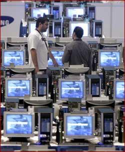 Business - Piata PC-urilor trece de 200 de miliarde &#36;