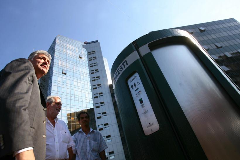 Perestroika toaletei urbane ne bagă in high-tech