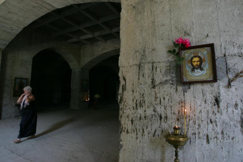 MĂNĂSTIREA HĂNCU 18361360
