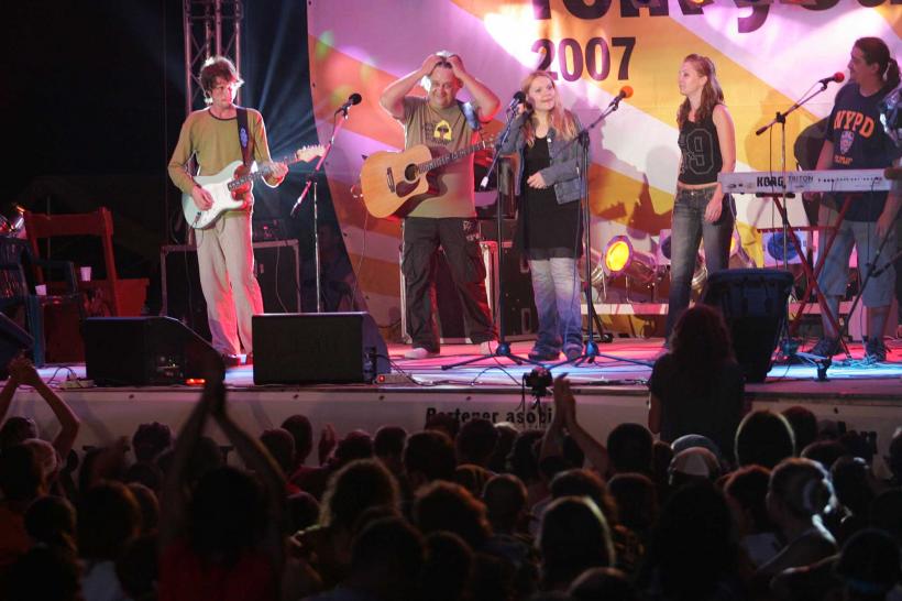 CADETII ŞI VETERANII AU ASEDIAT VAMA 18361685