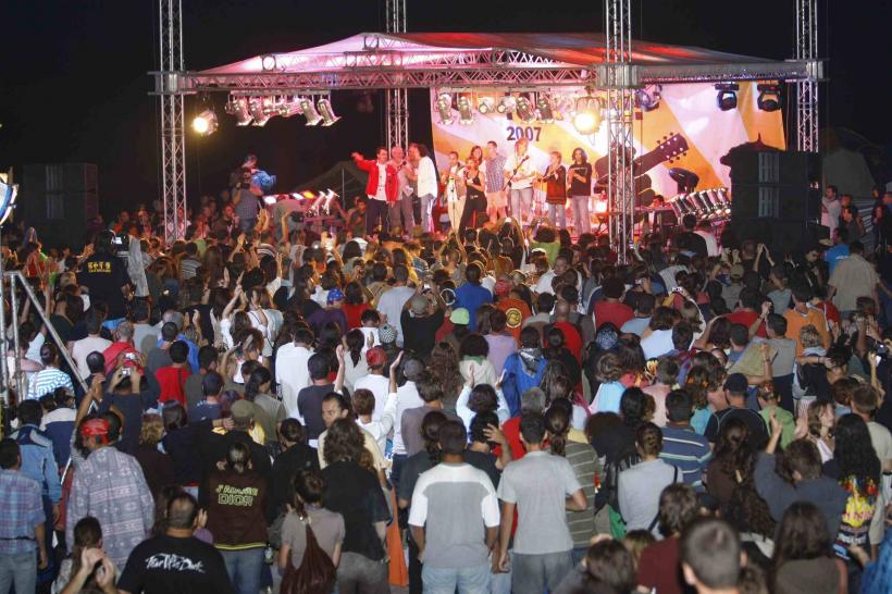 CADETII ŞI VETERANII AU ASEDIAT VAMA 18361701