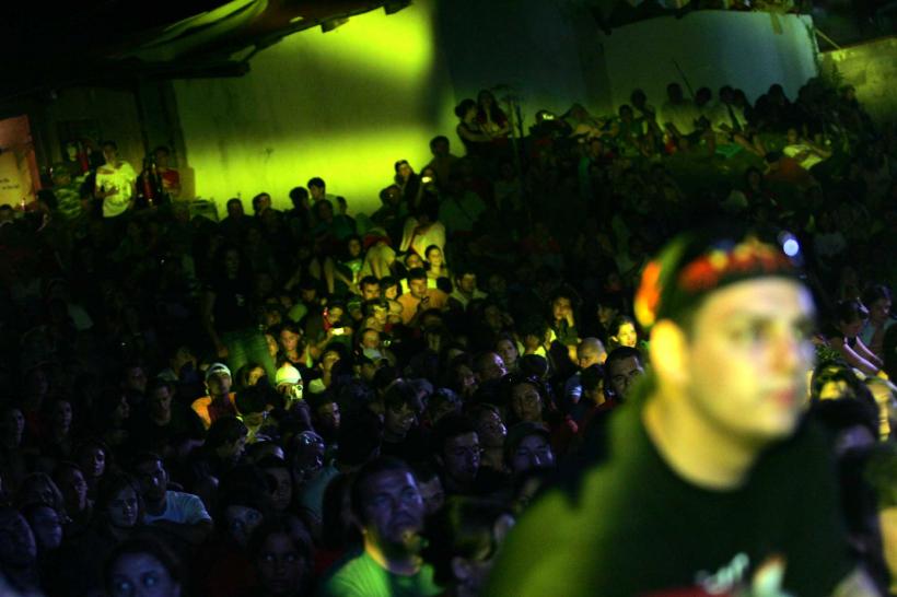 CADETII ŞI VETERANII AU ASEDIAT VAMA 18361709