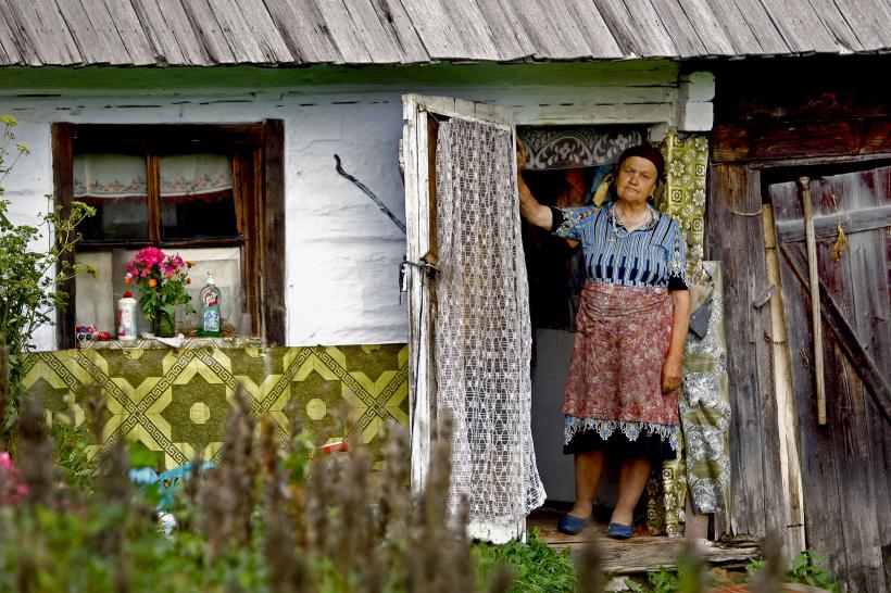 BĂŢEŞUL, LA RĂSCRUCE DE DRUMURI 18361751