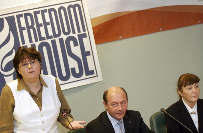 Chiuariu acuză - Freedom House, prietenie ilegală