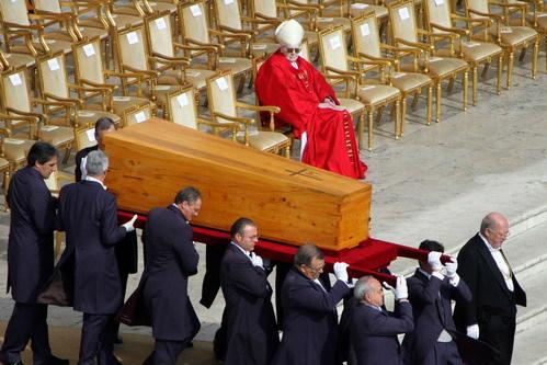 Scandal la Vatican - Papa Ioan Paul al II-lea, eutanasiat?