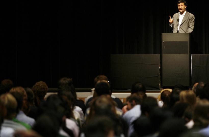 New York - Ahmadinejad, la şcoală