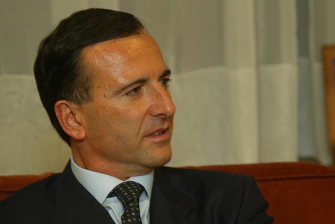 Franco Frattini către Romănia: Nu uitaţi de inchisorile CIA