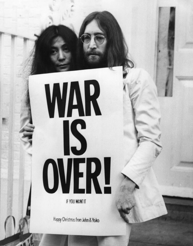 Aniversare /  John Lennon la 67 de ani