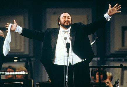 Luciano Pavarotti / Datorii de 18 milioane de euro