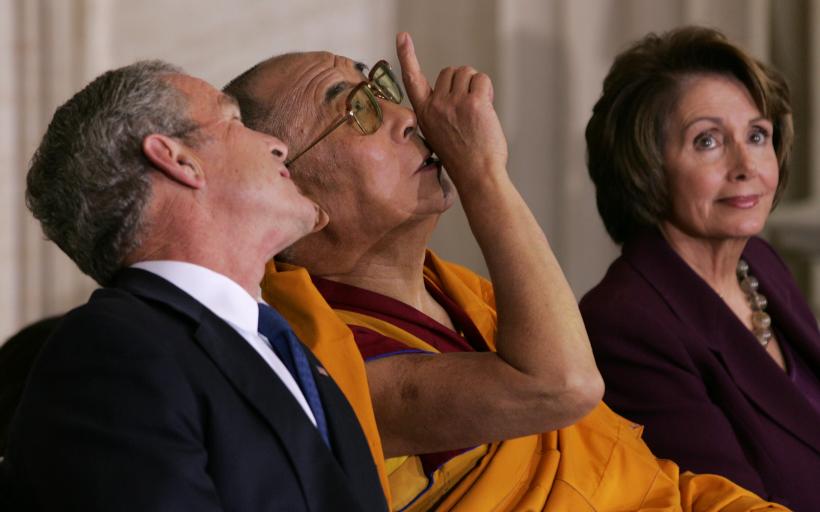 Washington - Decorarea lui Dalai Lama