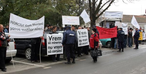 Protest pro Roşia Montană la Alba