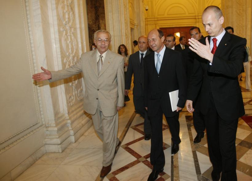Meci electoral Băsescu-Parlament 