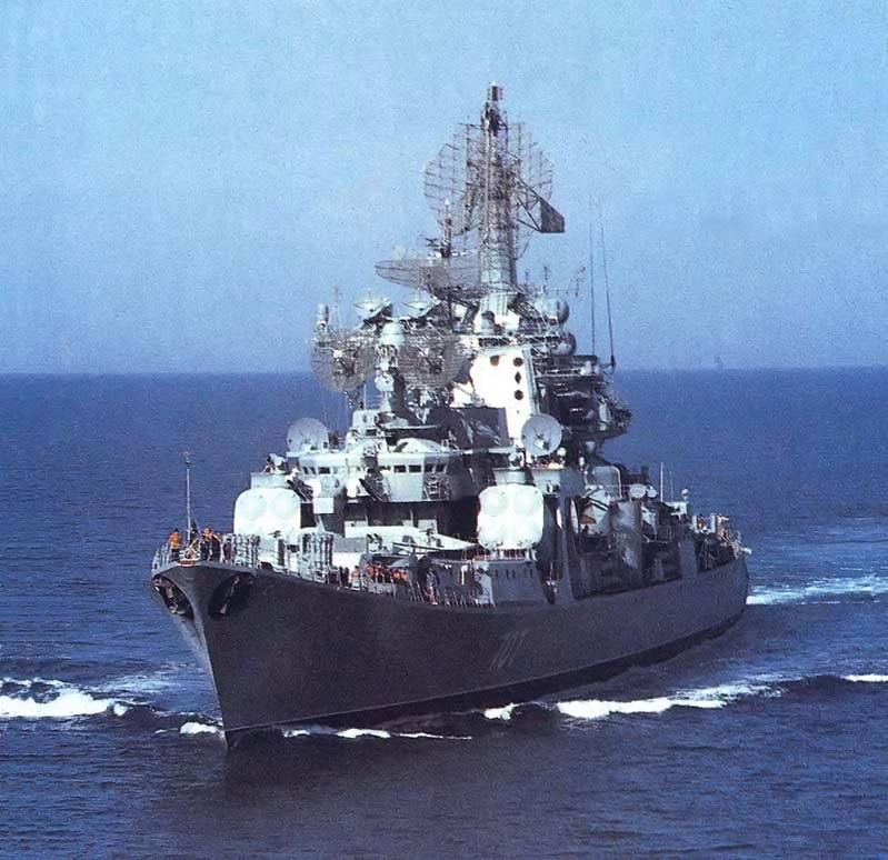 Flota rusă părăseşte Marea Neagră