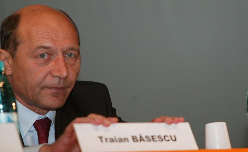 PRM vrea să-l dea jos pe Băsescu