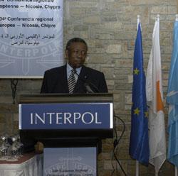 Preşedinte Interpol, suspendat pentru corupţie
