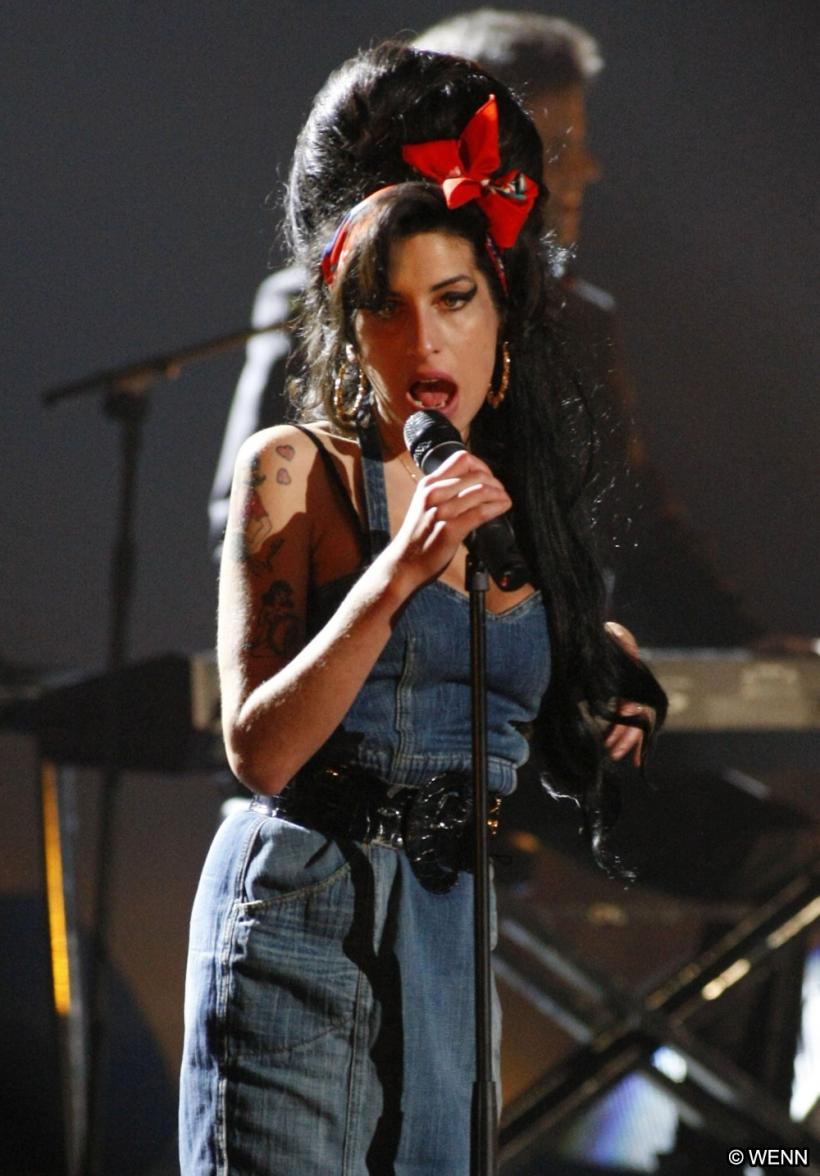 Grammy Awards: Câte va câştiga Amy Winehouse?
