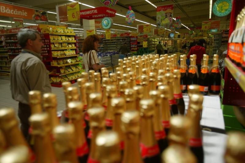 Scandalul supermarketurilor: Audieri la Camera Deputaţilor