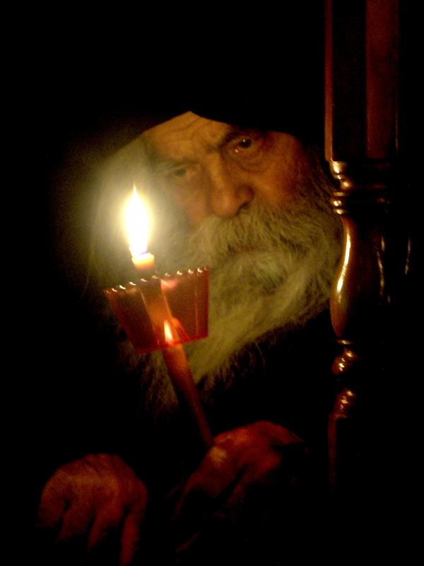 Lumina sfîntă de la Muntele Athos