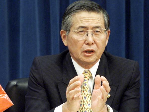 Acuzat de încălcarea drepturilor omului, Alberto Fujimori a izbucnit în rîs