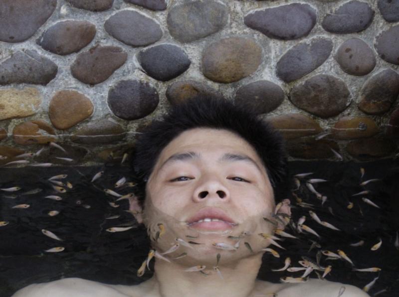 China: Terapie cu peştişori fără dinţi