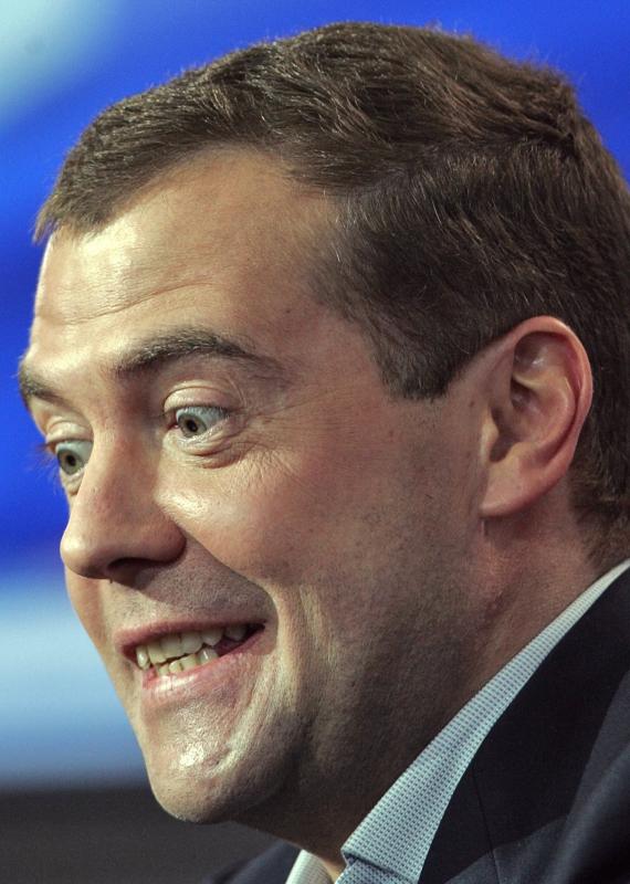 Rusia / Medvedev, la prima vizită în calitate de preşedinte