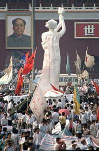China / Piaţa Tiananmen se află sub asediu