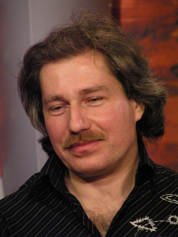 "Astăzi e ziua ta..." &#9679; Tino Furtună