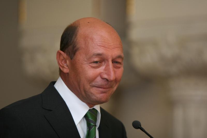 Traian Băsescu: "Notariatul este o castă în care doar anumite persoane au posibilitatea să intre"