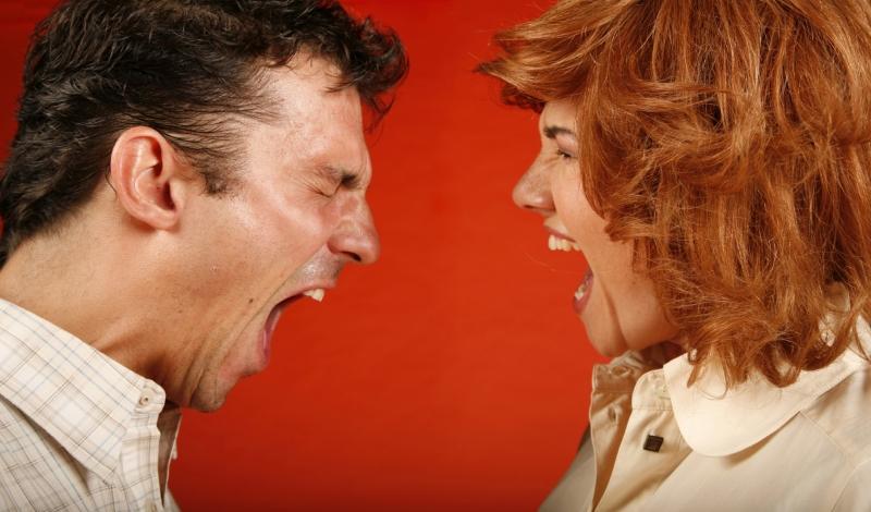 10 motive stupide care distrug un cuplu