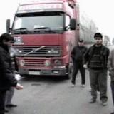Mobila din două camioane s-a dovedit a fi... turci şi moldoveni