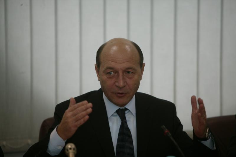 Traian Băsescu: Aroganţa puterilor &shy; eşecul justiţiei