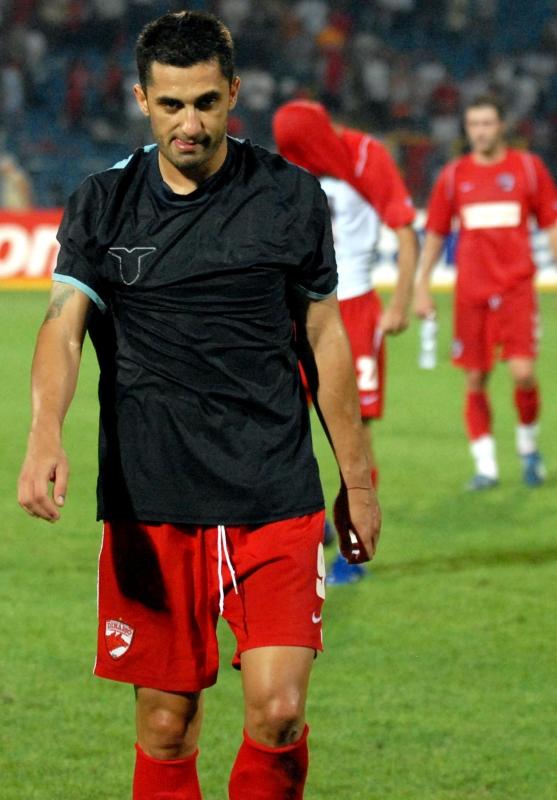 Niculescu a fost pus de Duisburg pe lista transferurilor