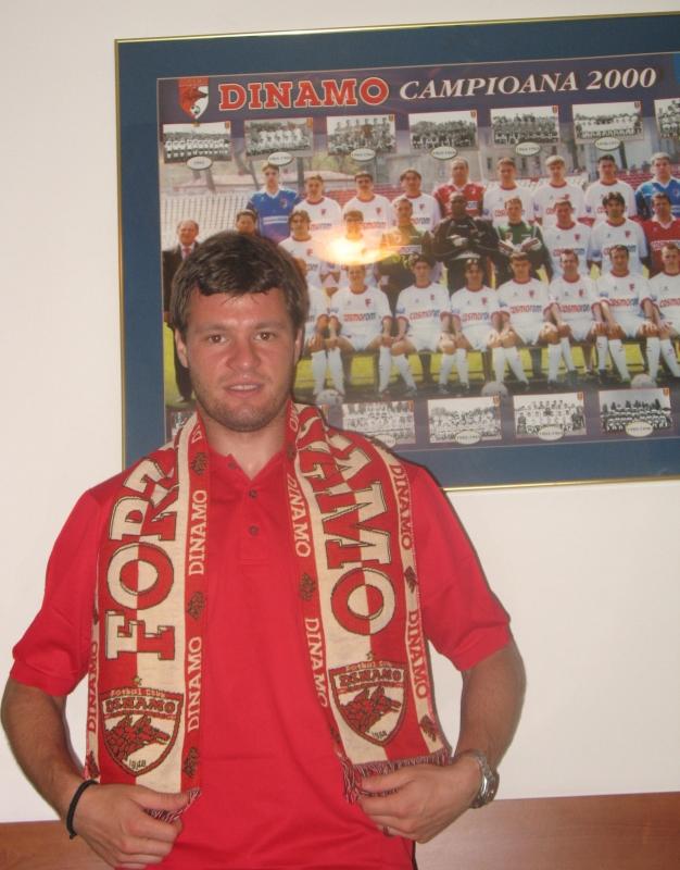 FC Dinamo:A semnat Marius Niculae