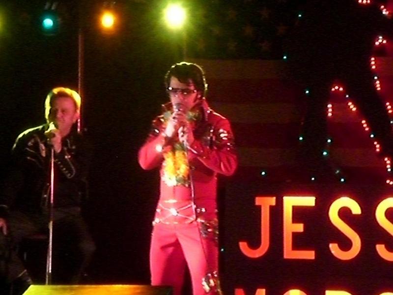 Sosia lui Elvis, concurs dedicat internautilor din intreaga lume