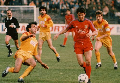 Liga Campionilor /  Ultimul hop pentru Steaua inaintea fotbalului adevarat: Galatasaray Istanbul 