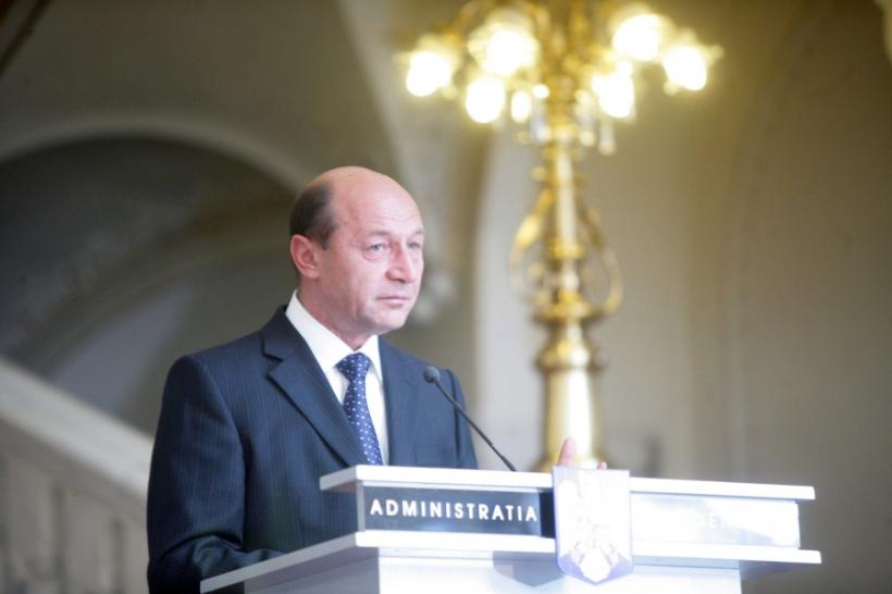 Basescu si jumatatea milionului de dolari