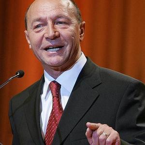Băsescu: Cred că Georgia trebuie să negocieze direct cu Rusia