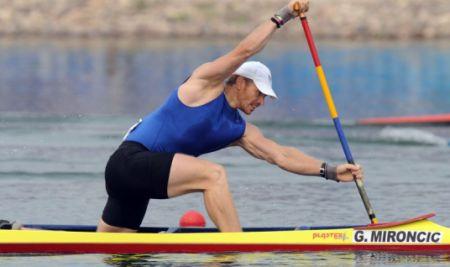 Trei sportivi români în două finale la canoe