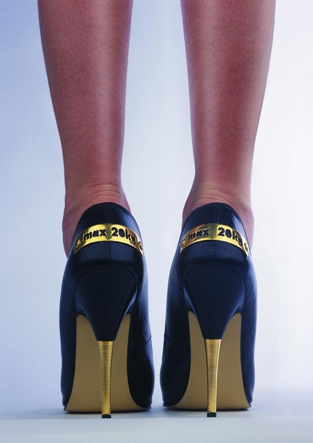 Muzeul virtual al pantofilor!   18363822