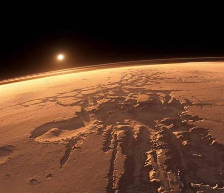 &Icirc;n ciuda crizei financiare, NASA anunţă că va lansa un nou vehicul pe Marte