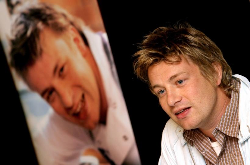 CURTEA VECHE - Se anunţă un nou volum semnat Jamie Oliver