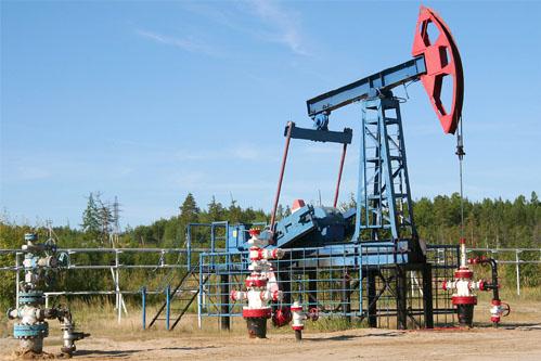 Rusia va reduce producţia de petrol
