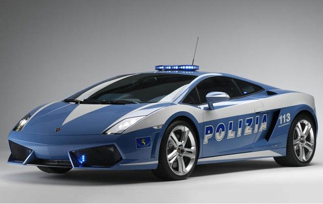 Cea mai cool maşină de poliţie din lume