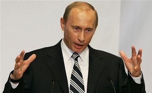 Putin îi acuză pe americani de declanşarea crizei economice